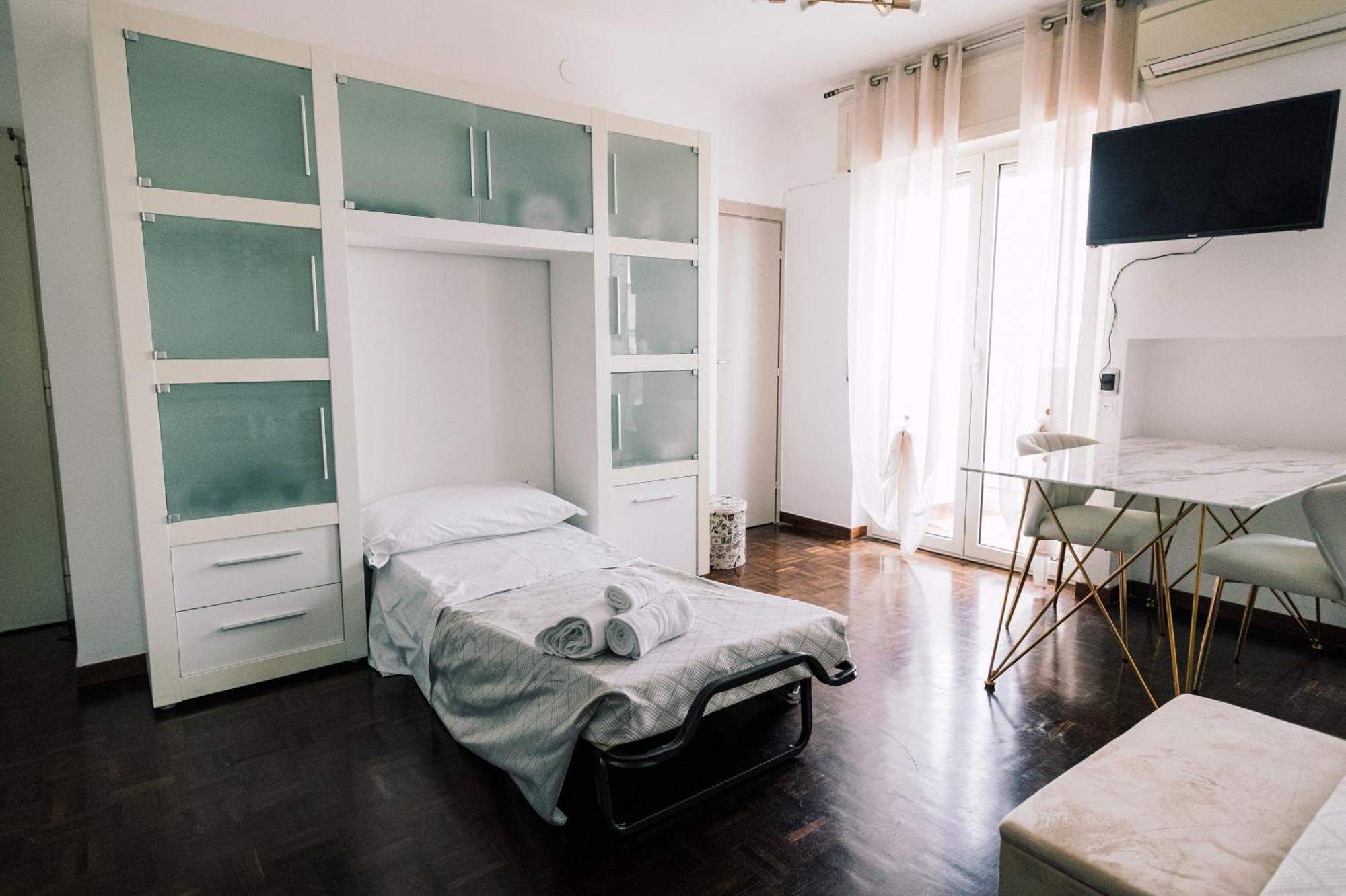 Bari Central Suite - Central Apartment With Sea View - Bari Extérieur photo